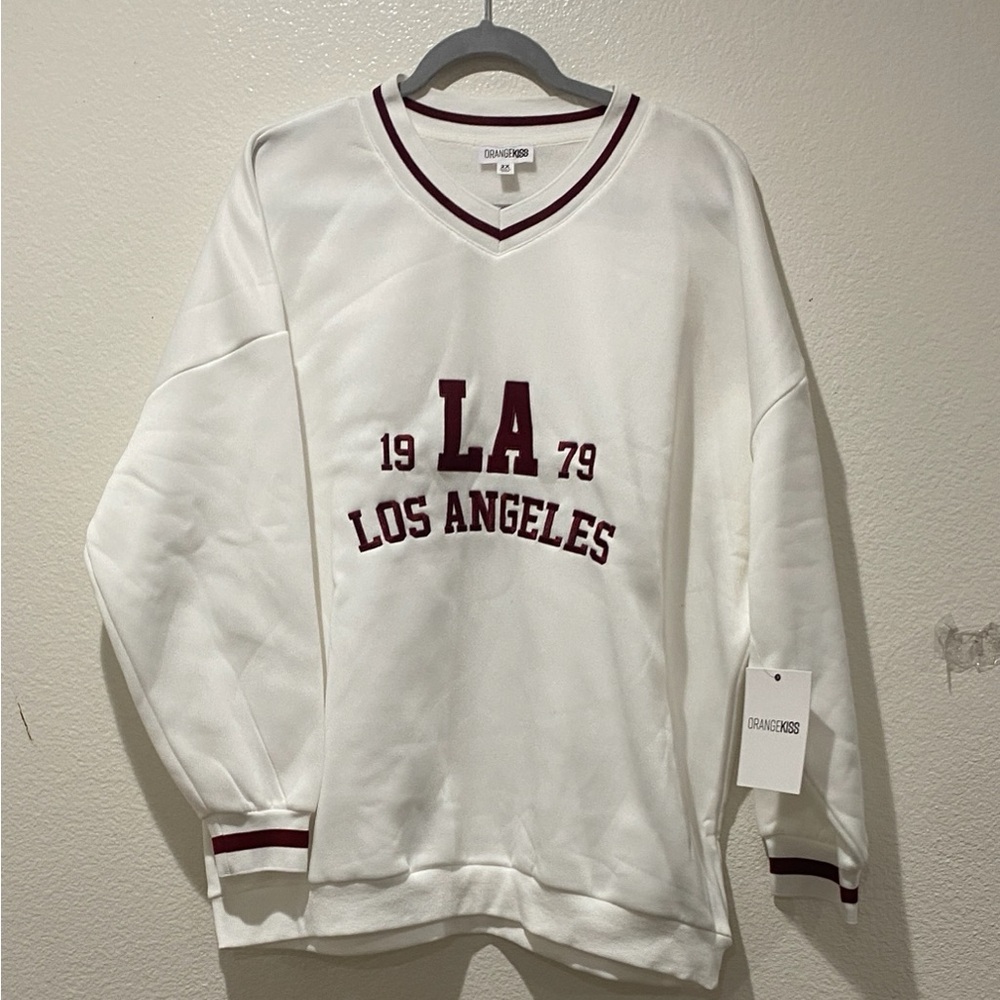 ORANGE KISS Los Angeles White Sweater. Size XXL